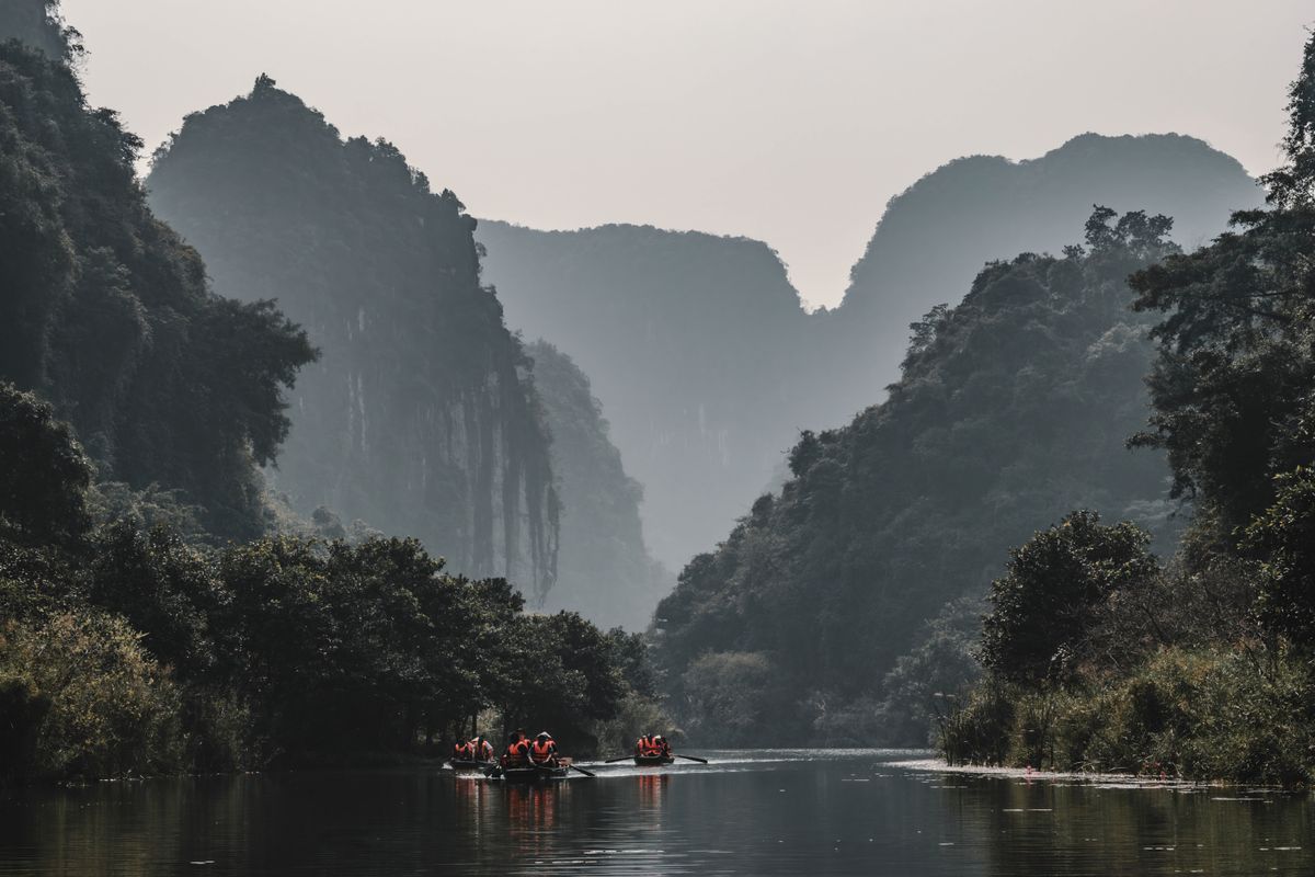 how much does a week in vietnam cost